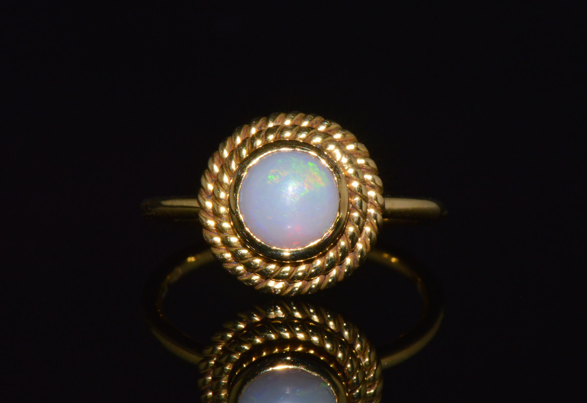 Certified Natural 1.18Cts Cabochon Opal 750 18K Solid Gold Bezel Filigree Stacking Ring