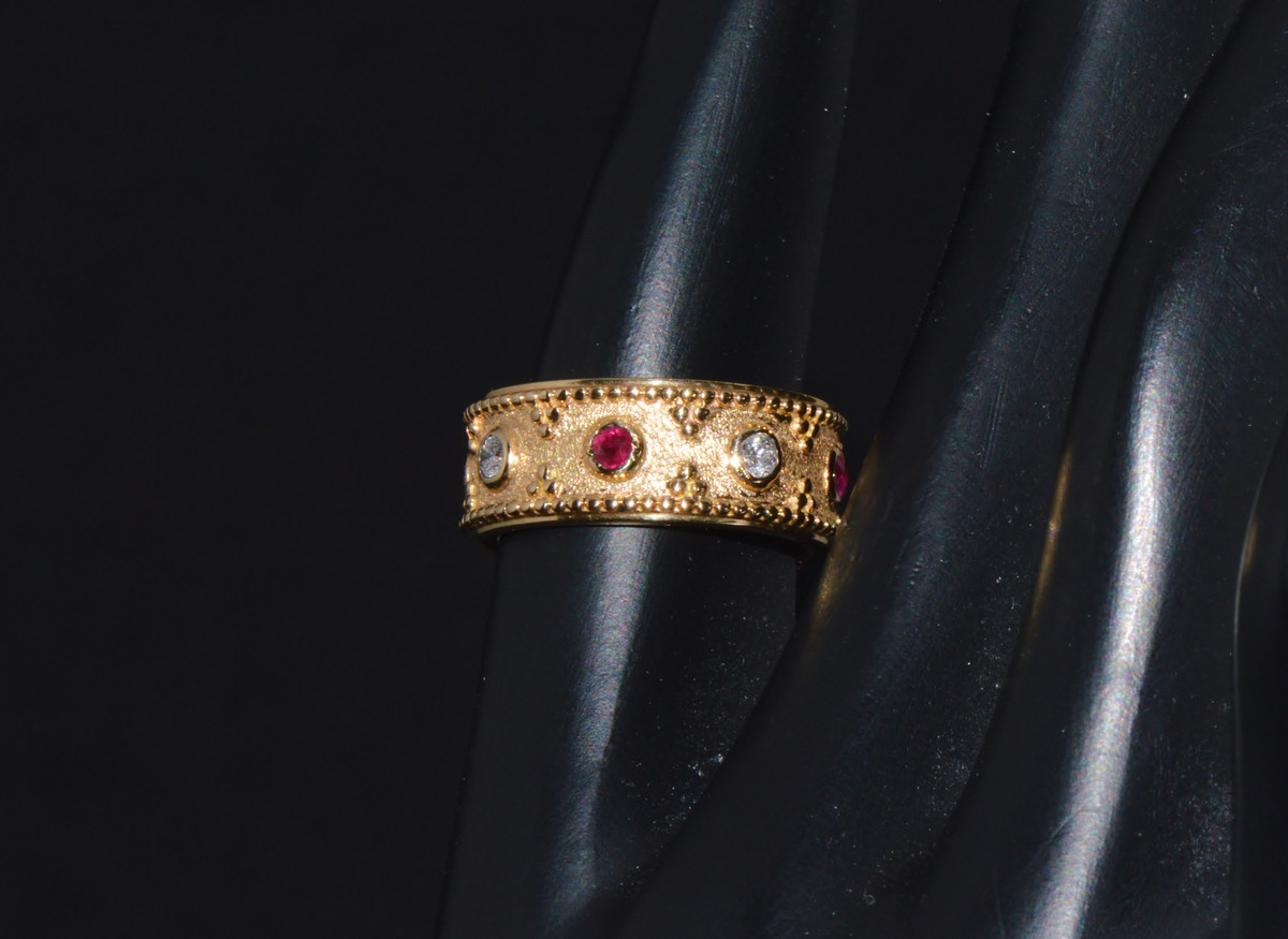 Gorgeous Natural Diamond Ruby 18K Solid Gold Byzantine Beaded Greek Ring Stacking Band