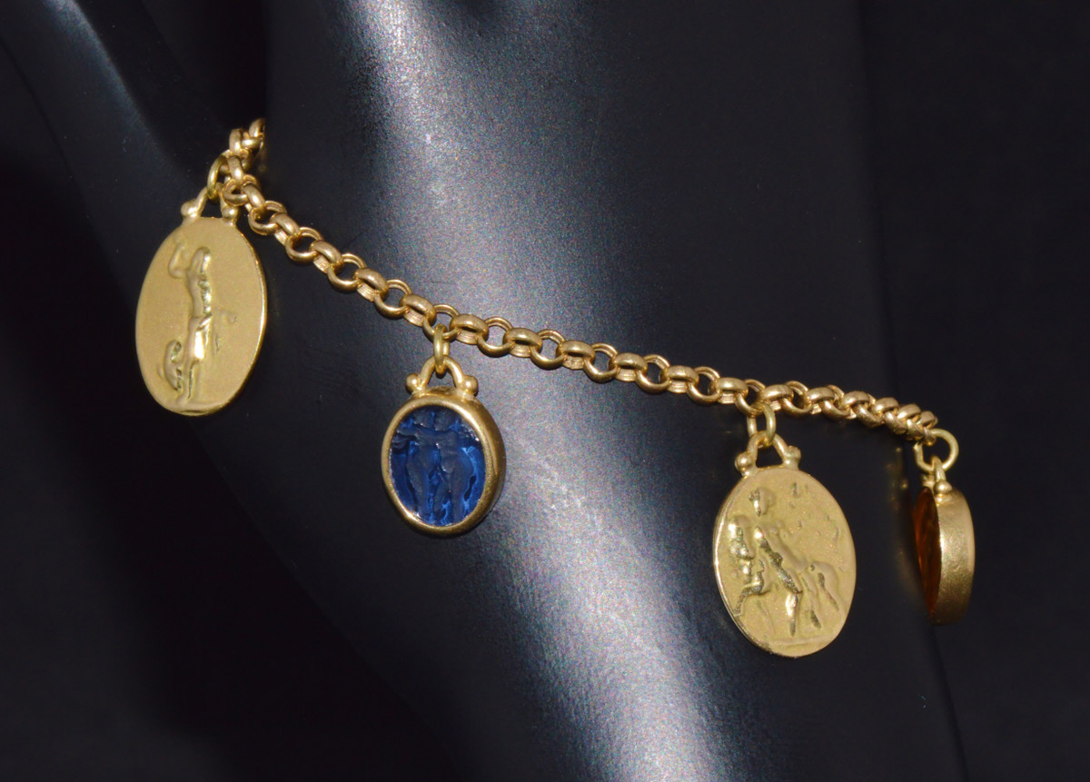 Estate Italian Burdick & Co. Solid 18K Gold Venetain Glass Intaglio Cameo Greek Gods Charm Bracelet