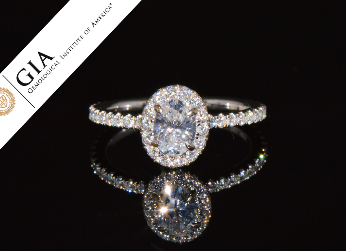Brilliant Earth GIA Certified Natural 0.93CTS VS D Diamond Solid