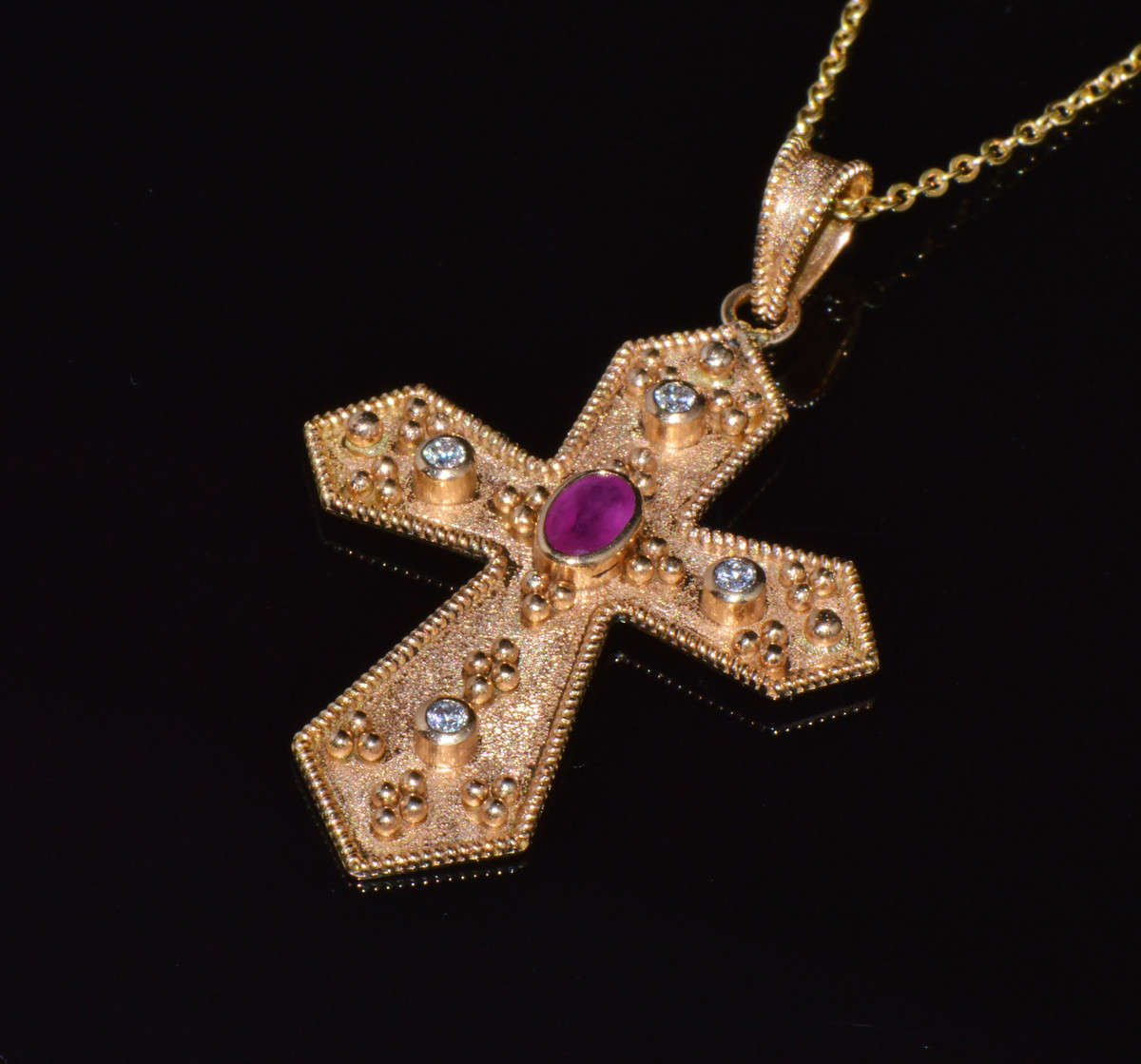 Certified Natural 0.83Cts VS F Diamond Ruby 18K 750 Solid Gold Filigree Cross Pendant