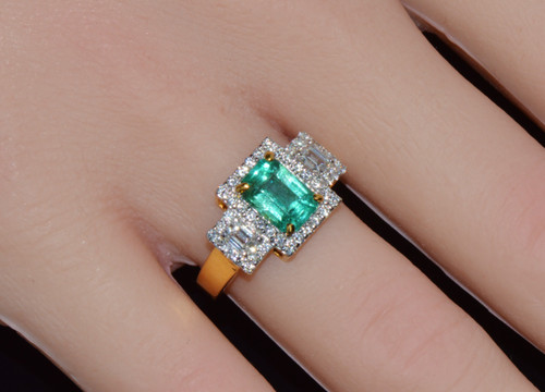 Certified Natural 2.14Cts Emerald VS F Diamond 18K Solid Gold Three Stone Halo Ring
