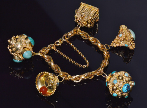 Estate Italian UNOAERRE Etruscan Revival Solid 18K Gold Turquoise Carnelian Charm Fob Bracelet