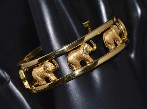 Italian HJ 18K Solid Gold Elephant Safari Hinged Bangle Cuff Bracelet