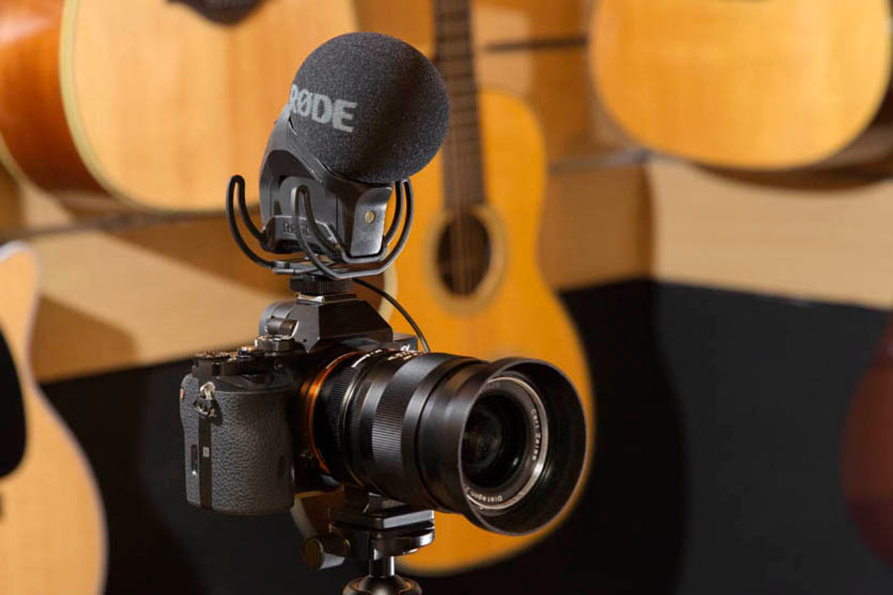 Rode Stereo VideoMic Pro With Rycote Shockmount SVMP-R | Cameragrip