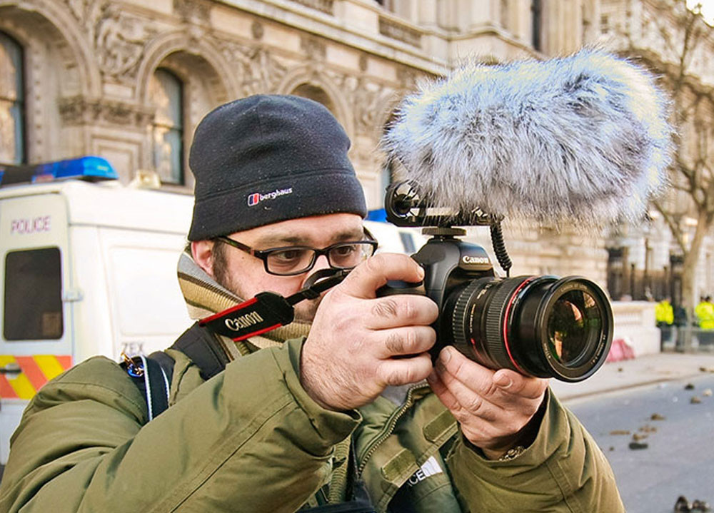 Rode Microphone Deadcat Artificial Fur Wind Shield - Cameragrip
