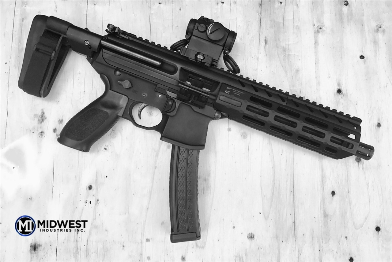 Midwest Industries SIG MPX ハンドガード レプリカ Upgrade Your Rifle with the MPX Handguard M-LOK™