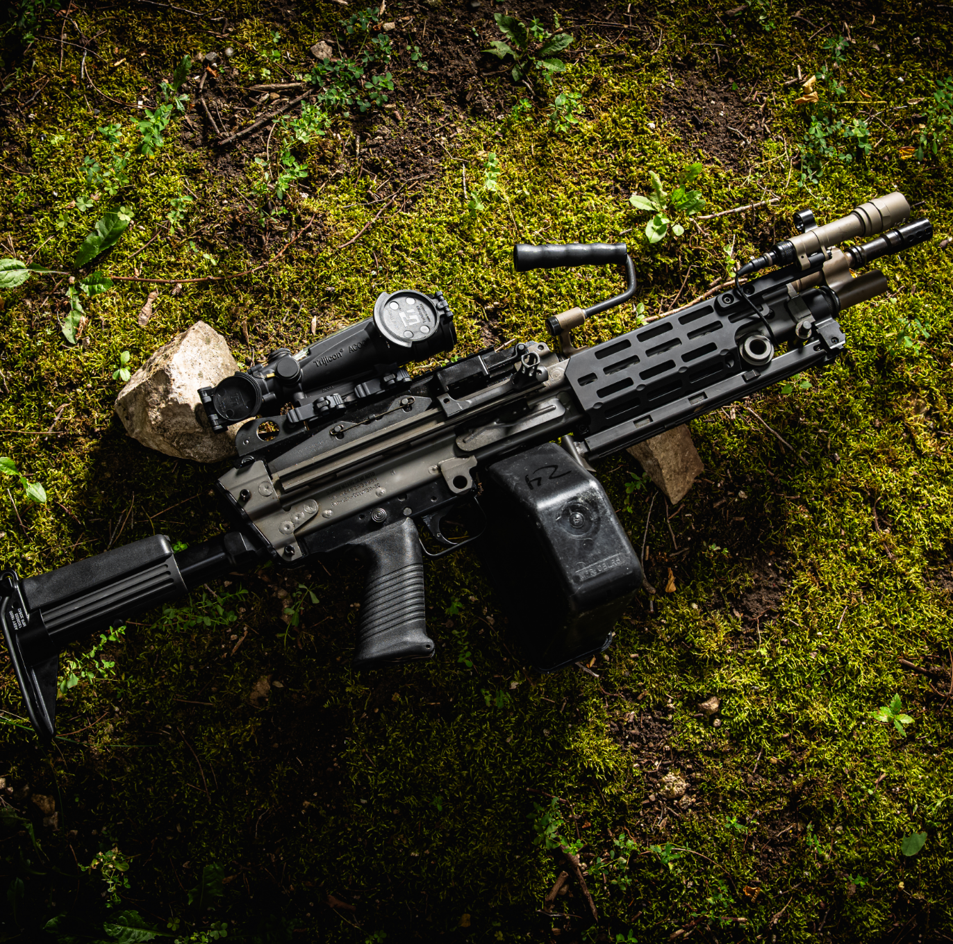 FN M249 M-LOK Handguard on the range