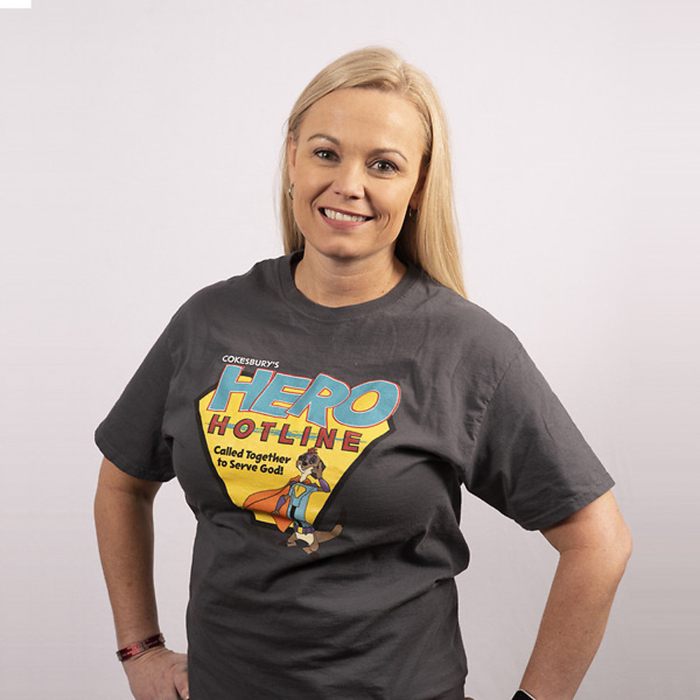 Leader T-Shirt Size XL - Hero Hotline VBS 2023 by Cokesbury