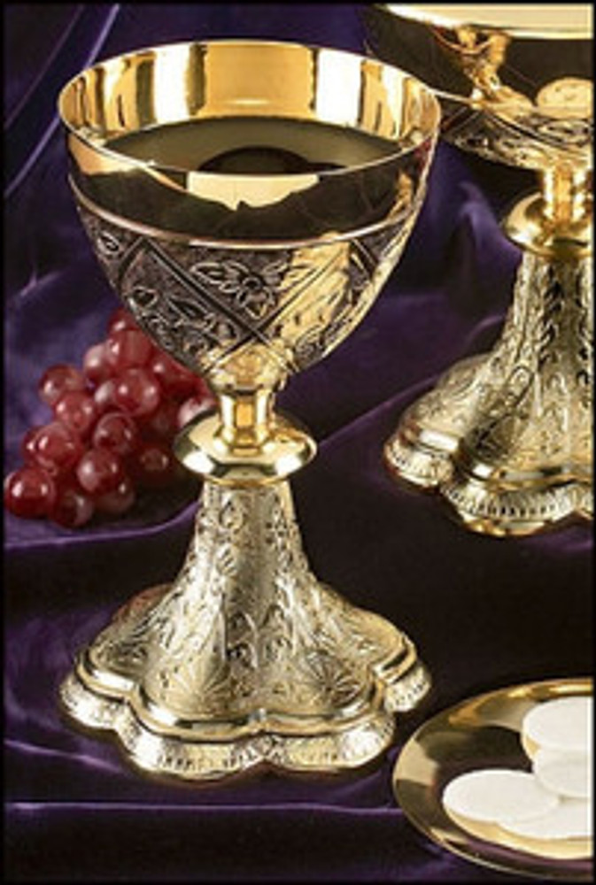 Embossed Vines Chalice & Paten Set - Brass/Gold Plated