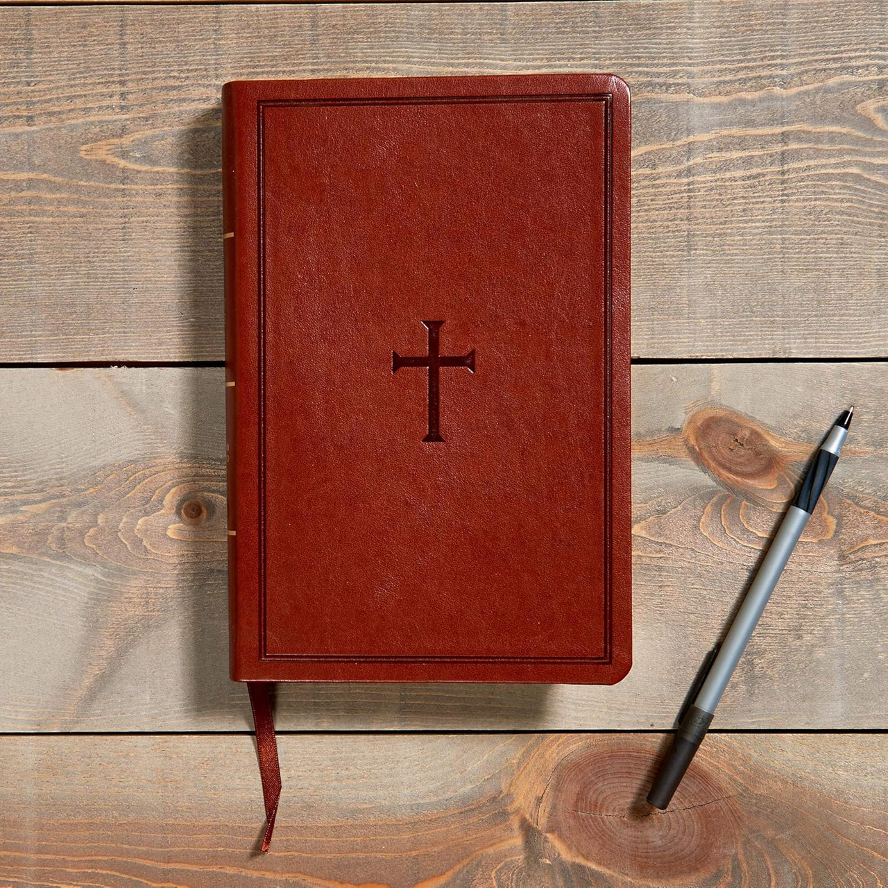 CSB Super Giant Print Reference Bible, Giant Print (LeatherTouch