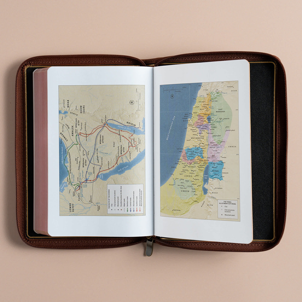 CSB Personal Size Bible, Holman Handcrafted Collection, Zipper