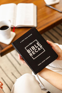 The Bible Recap: A One-Year Guide to Reading and Understanding the Entire Bible, Personal Size (Bonded Leather, Black) - Bulk Case of 24