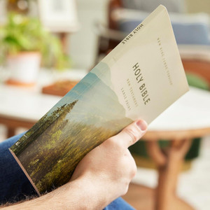 NKJV Large Print Outreach New Testament Bible, Scenic Softcover, Comfort Print - Case of 68