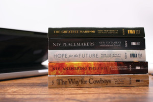 NIV Hope for the Future New Testament with Psalms and Proverbs (Pocket-Sized, Paperback, Comfort Print) - Case of 50