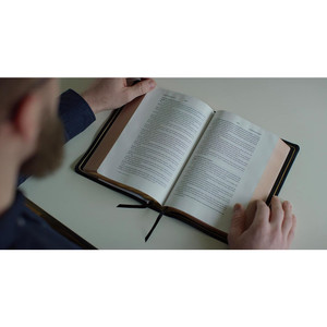 ESV Preaching Bible, Verse-by-Verse Edition (Goatskin, Black)