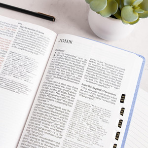 CSB Giant Print Reference Bible, Easy-to-Read Optimal Type, Digital Study Edition, Lavender LeatherTouch, Indexed - Case of 12