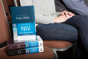 NIV Pew Bible, Large Print (Hardcover, Navy) - Bulk Case of 12