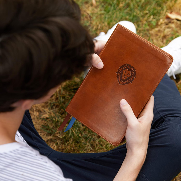 NKJV Thinline Comfort Print Youth Bible, Soft Leather-look, Brown - Case of 24