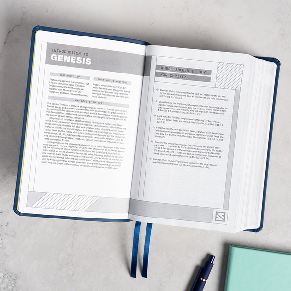 CSB Teen Study Bible, Optimal Type, Navy LeatherTouch - Case of 12