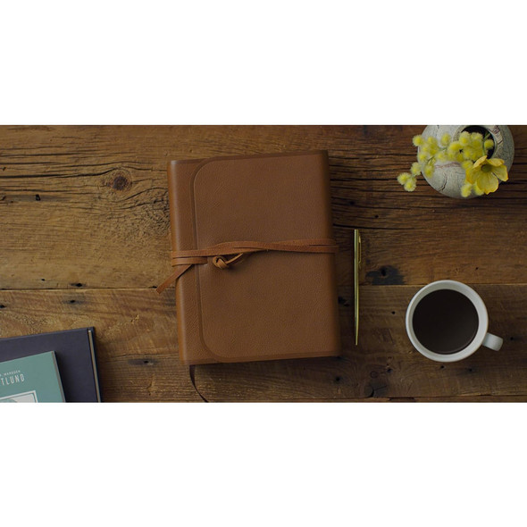 ESV Single Column Journaling Bible (Natural Leather, Brown, Flap with Strap)