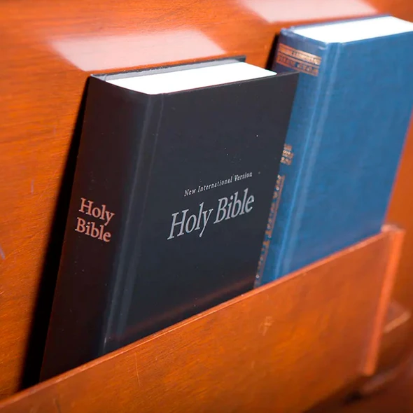 NIV Value Pew Bible (Hardcover, Black) - Bulk Case of 16