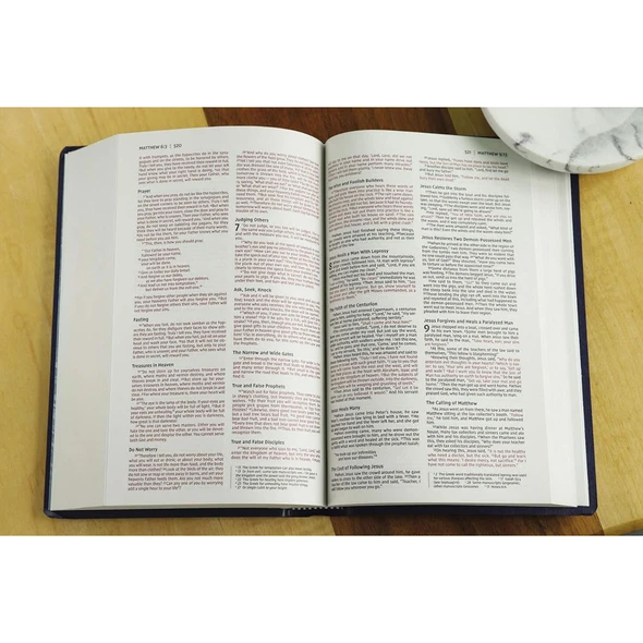 NIV Gift and Award Bible - Leather-Look - Blue - Red Letter Edition - Comfort Print (Case of 28)