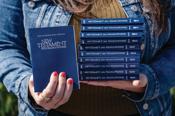 NIV New Testament with Psalms & Proverbs - Pocket-Sized - Paperback - Blue (Case of 100)