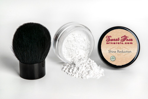 Shine Reduction Powder with Kabuki Brush