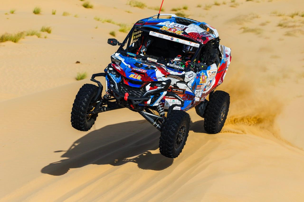 Racing the Big Red | Racing a SxS in the UAE, a unique, first-of-its-kind opportunity Racing the Big Red | Racing a SxS in the UAE, a unique, first-of-its-kind opportunity