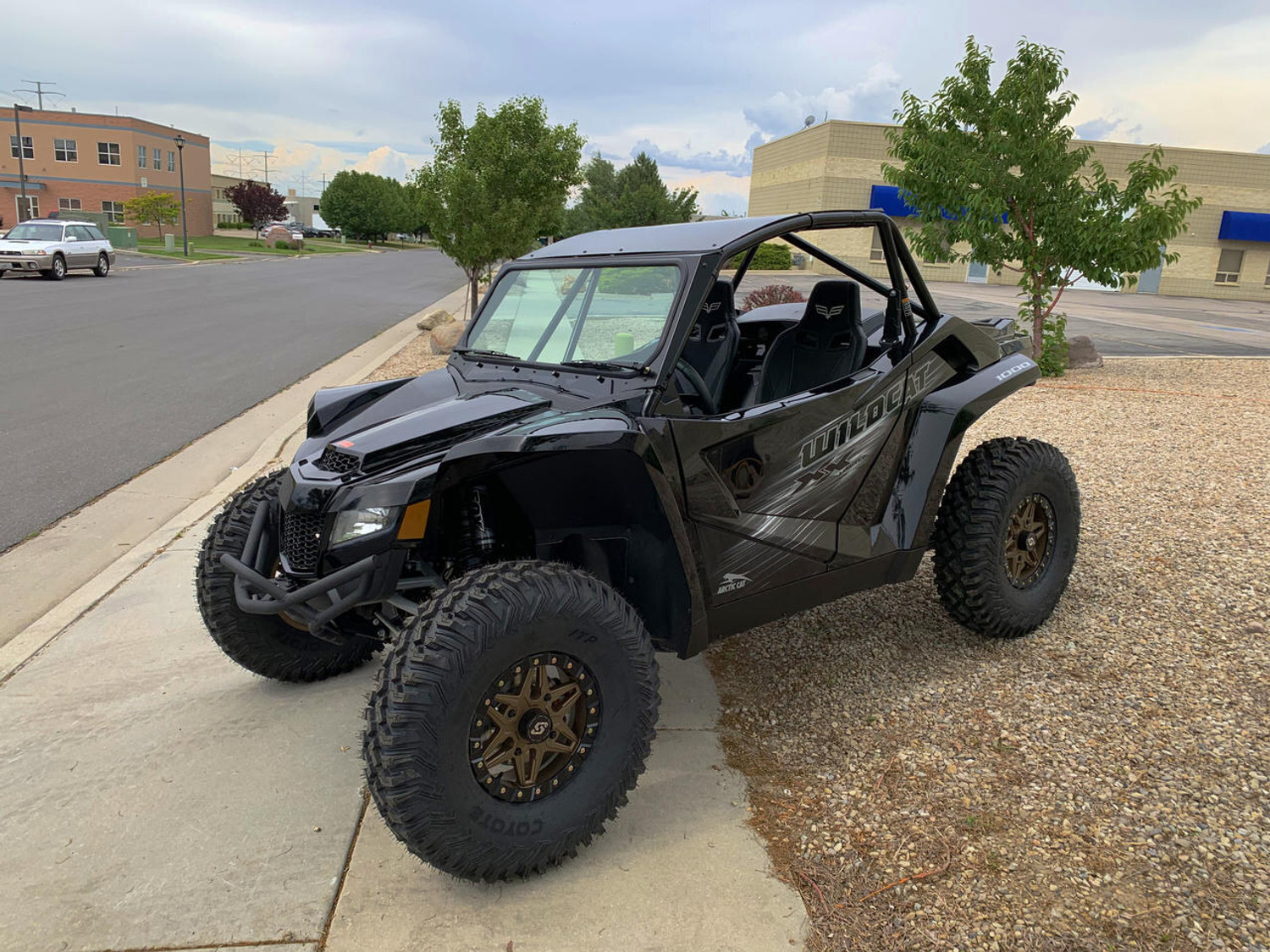wildcat UTVZilla Artic Cat Wildcat XX Vented Glass Windshield w