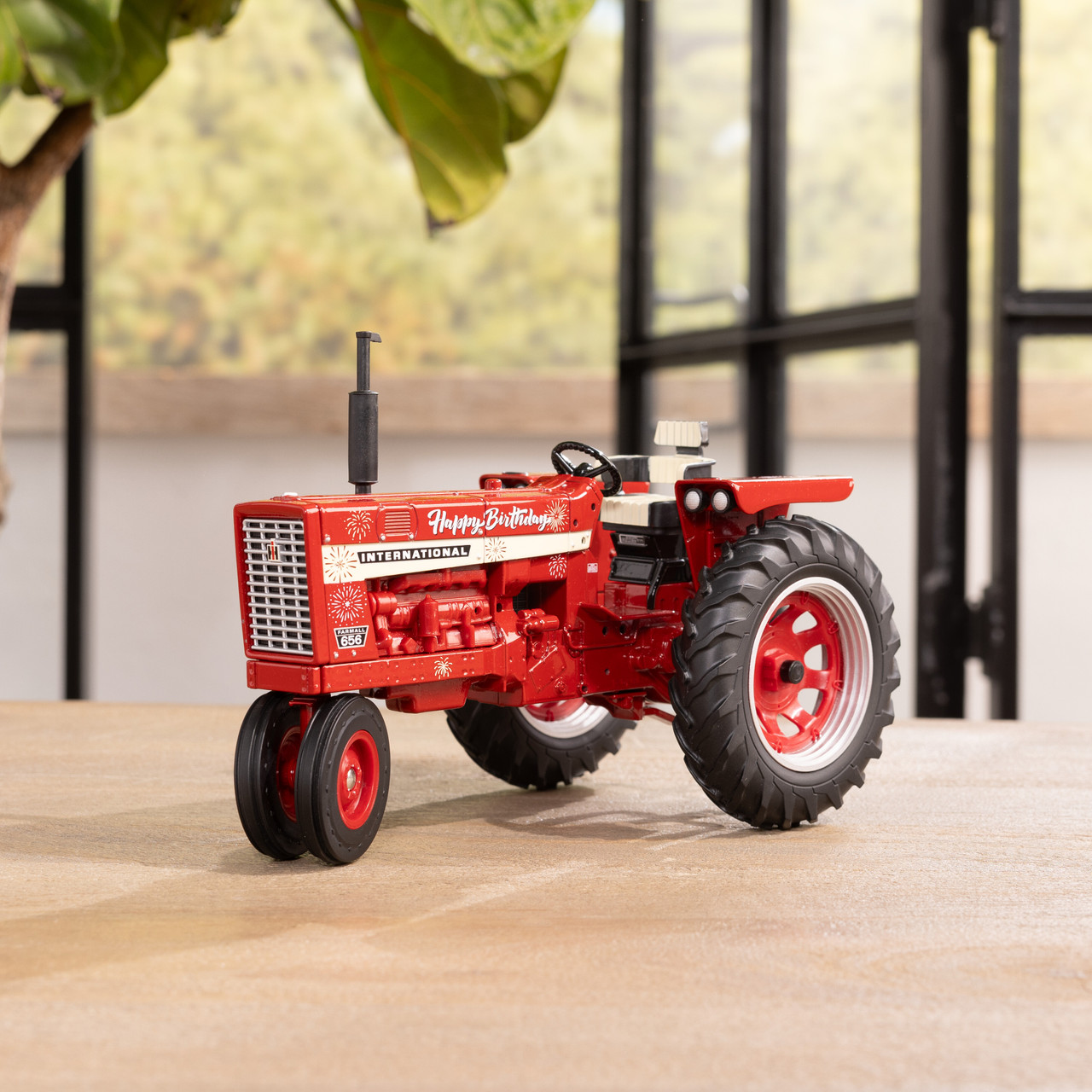 John Deere 2025 Toy Catalog 1/16 ERTL TOY JOHN DEERE 4020 HAPPY