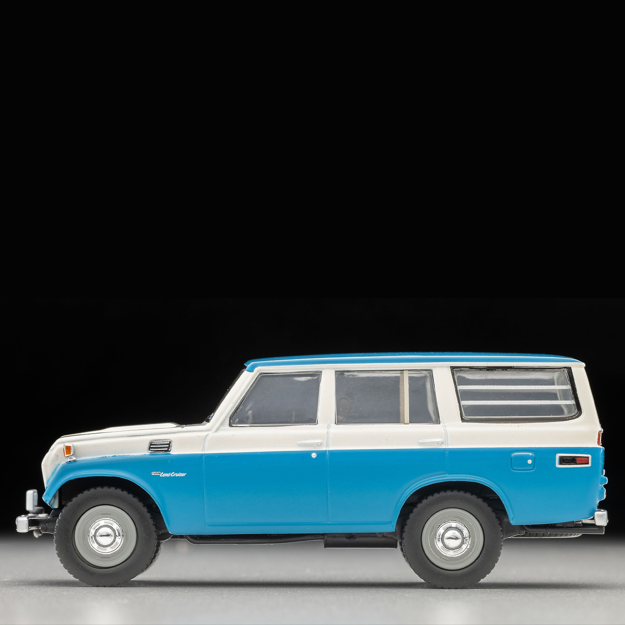 Toyota LAND CRUISER FJ56V