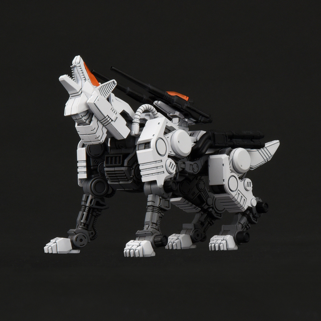 ZOIDS REALIZE MODEL RMZ-003 Command Wolf