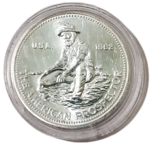 1982 1 Oz Silver ENGELHARD Vintage Coin.