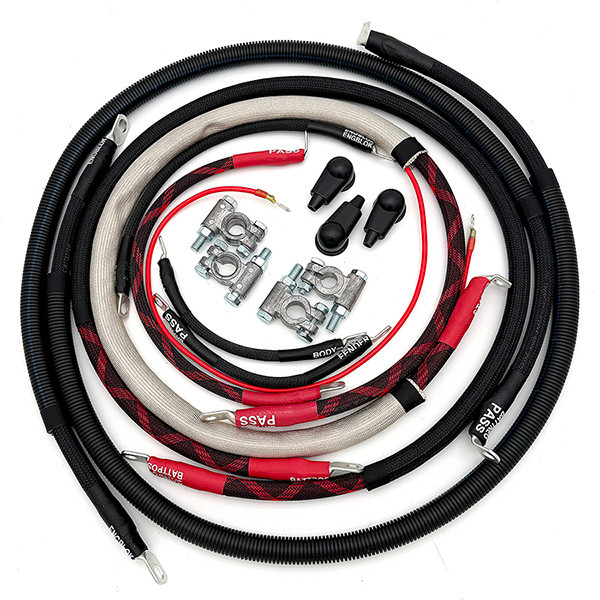 Battery Cable Kit - 2/0GA - Angled 90 - w/Black Red/Spyder Wrap - 2008-2010 Ford 6.4L Power Stroke - F250/F350 - FPSD08-64-00G-90-RBR