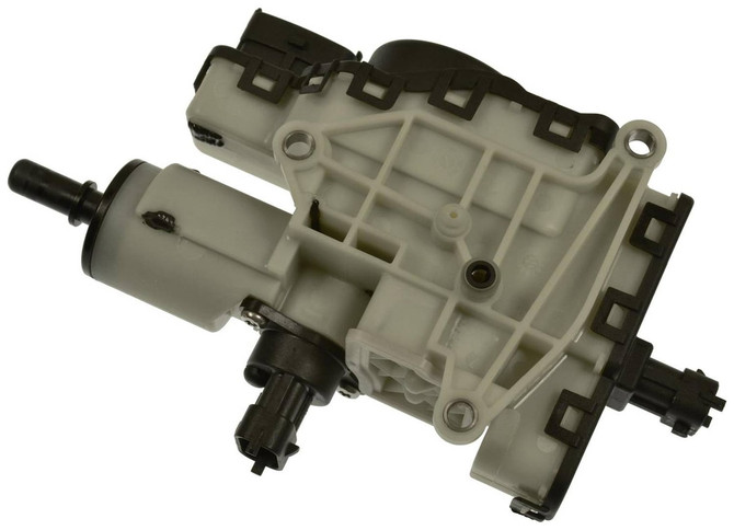 Standard Motor Products Diesel Emissions Fluid (DEF) Pump - 2011-2016* GM 6.6L LML LGH Duramax - DFIP2 
