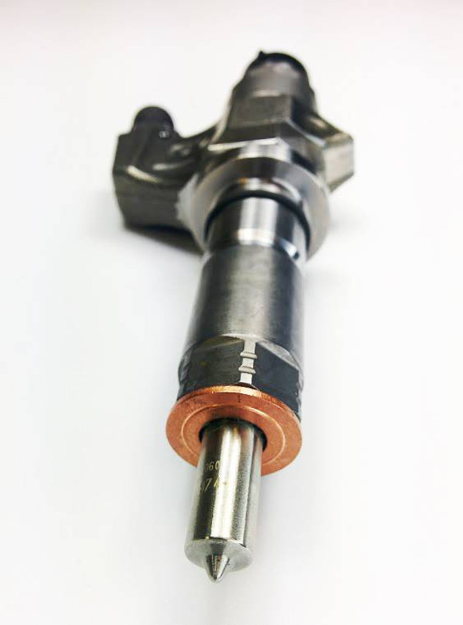 DDP - Dynomite Diesel Products Dynomite Diesel - New Diesel Fuel Injector (Single) - 2001-2004 GM 6.6L LB7 Duramax - DDPNLB7-STK 