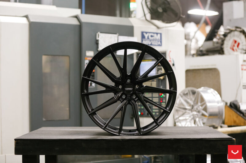 Vossen HF-4T - 22x9 - 5x120 - ET25 - Flat - 64.1 - SB - Satin Black - Left Side Wheel - HF4T-2B001-L Photo - Primary