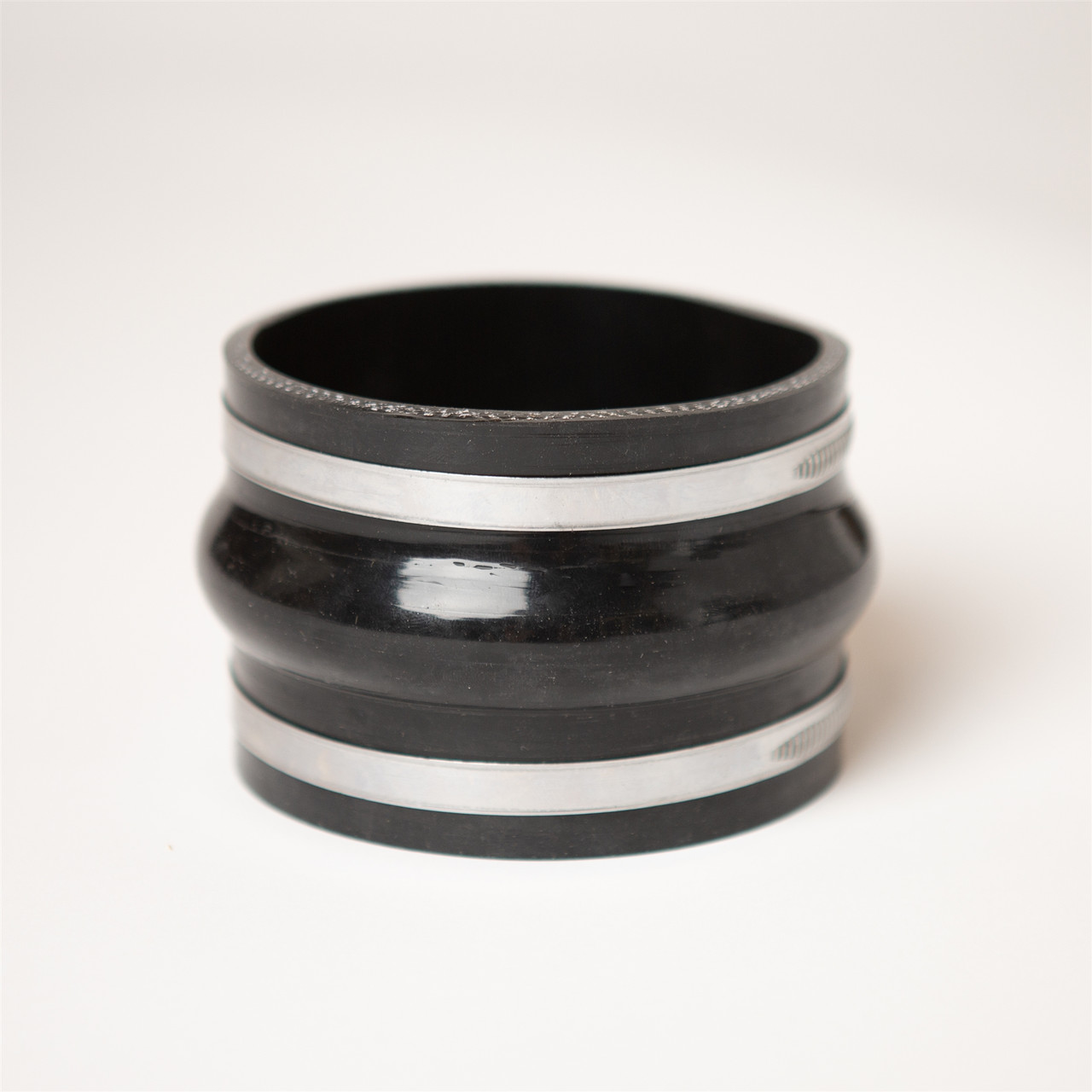 Halltech H-4.5X4.25-RHH Flex-Lock 4.5-inch to 4.25-inch C6 reducing hump hose with PCV hole and PCV fitting