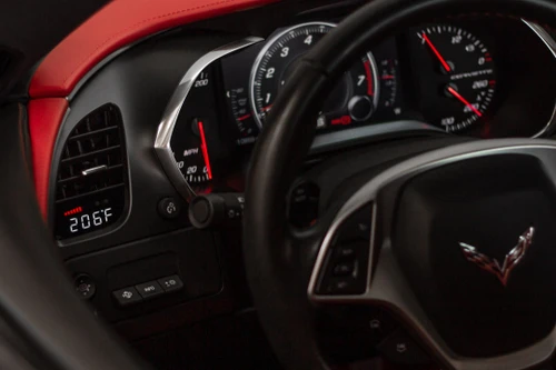 P3 Gauge P3 V3 OBD2 Multi-Gauge Red / White (2014 - 2019 Chevrolet Corvette C7) L3P3CV7X