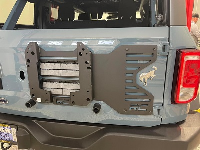2021-bronco-big-bend-tailgate-relocation-brace.jpg 2021-bronco-big-bend-tailgate-relocation-brace.jpg