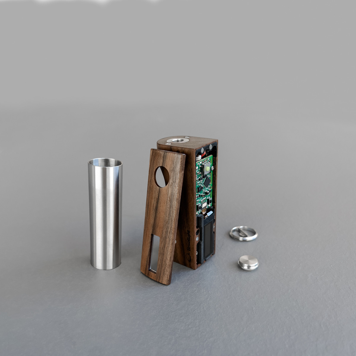 wood vape mod Tests and Reviews: Ipv mini V2 by Pioneer4you ~ The Vapelier main image 0