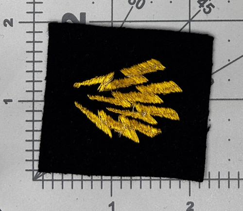 USMC Shipboard Marine Raidoman Cuff Patch Inv# K2221