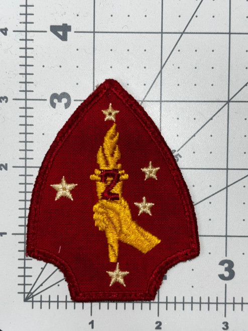 WW 2 USMC 2nd Marine Division Gold Hand Poplin Patch Inv# K8480