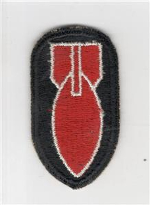 WW 2 US Army Bomb Disposal White Outlined Patch Inv# M883