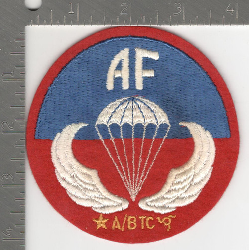 WW 2 Allied Forces Airborne Training Center Sicily Patch Inv# K2555