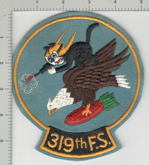 1945 Jeanette Sweet Collection Patch #658 319th Fighter Squadron