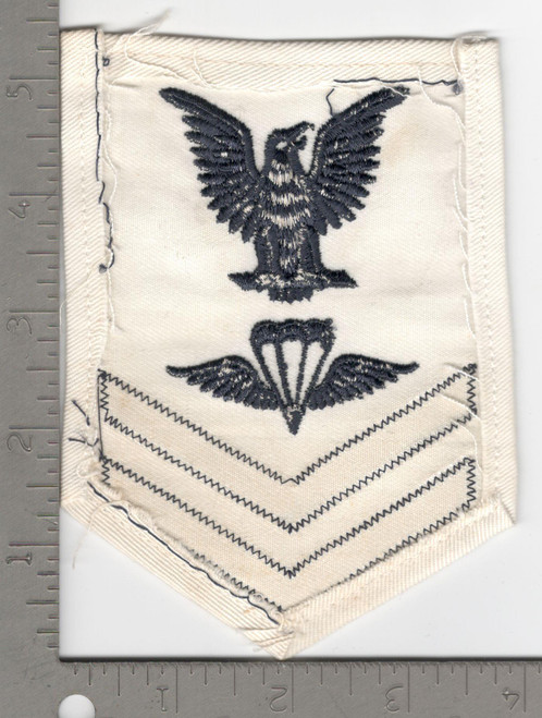 US Navy 2nd Class Parachute Rigger Rate Patch Inv# N1413