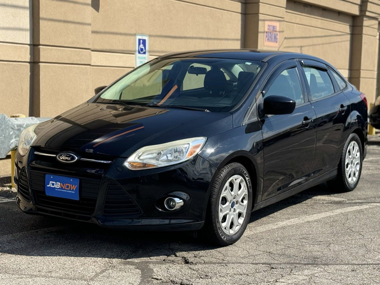 2012 Ford Focus SE's photo